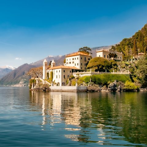 Experience the majestic beauty of Lake Como