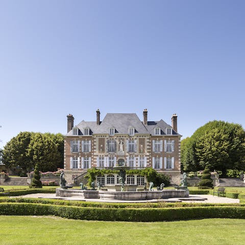 Stroll around the fairytale exterior