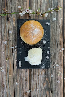 Enjoy Cozy Atmosphere and Tasty Treats at Forn i Pastisseria Ca'n Molinas