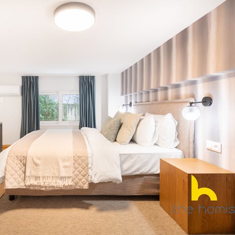 Wake up with the Athenian breeze through your window