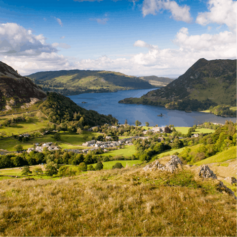 Discover the Lake District from your location near Windermere