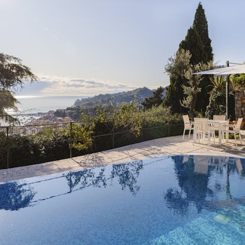 Feel inspired by the sweeping sea views whilst relaxing by the pool
