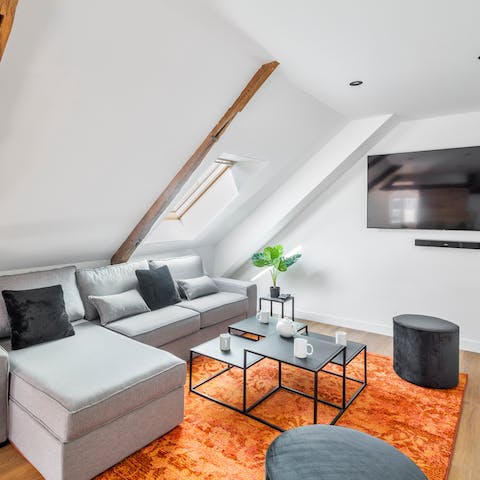 Stretch out on the plump sofas to share conversations and a bottle of Muscadet