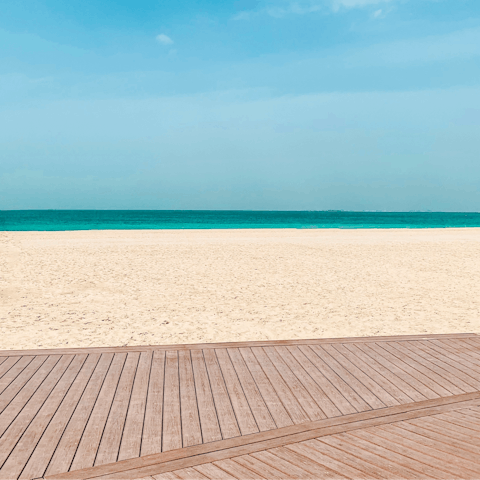 Stay on the main strip of Palm Jumeirah, just a stone's throw from the beach
