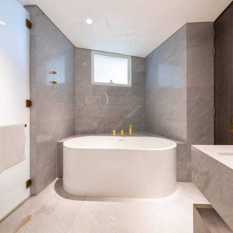 Wind down after a busy day out with a relaxing bubble bath