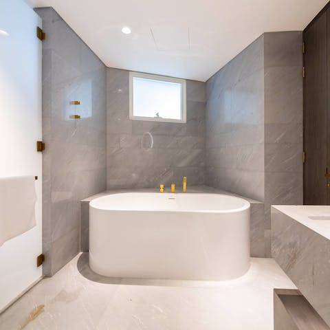 Wind down after a busy day out with a relaxing bubble bath