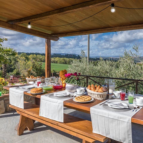 Sit down to an alfresco meal in the garden