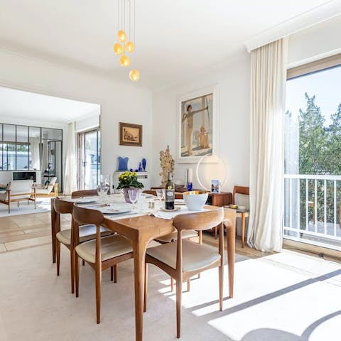 Walk to a neighbourhood restaurant or gather for meals at home