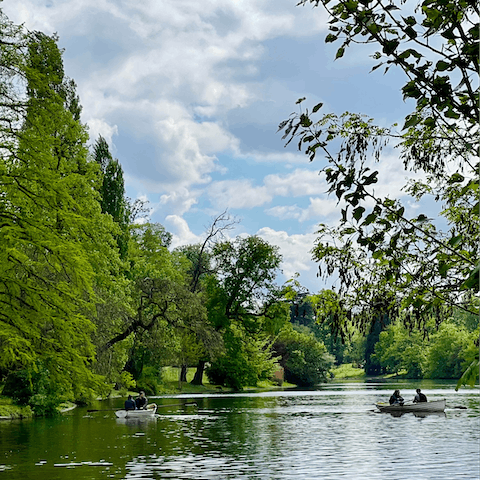 Enjoy refreshing strolls through nearby Bois de Boulogne