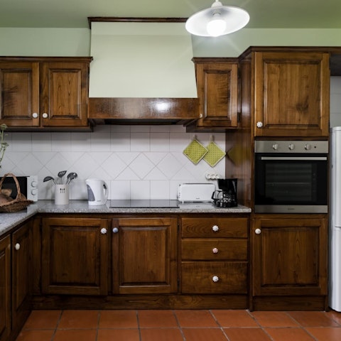 Recreate your favourite Portuguese dishes in the fully equipped kitchen