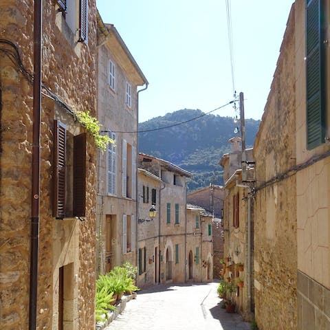 Cycle to the old town of Pollença, twelve minutes away from home