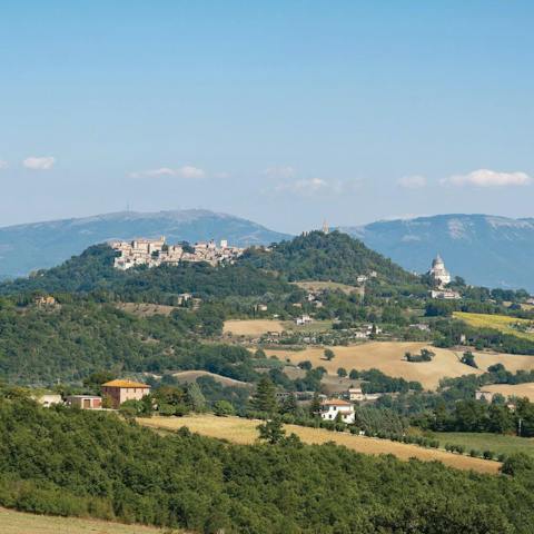 Explore the beautiful towns and city's of Umbria