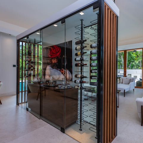 Enjoy a night cap from the extensive bar, before heading out to experience the Miami nightlife