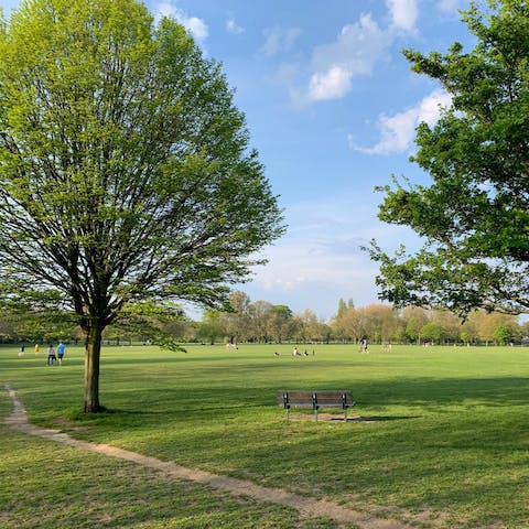 Make morning jogs around nearby Wandsworth Common the new routine