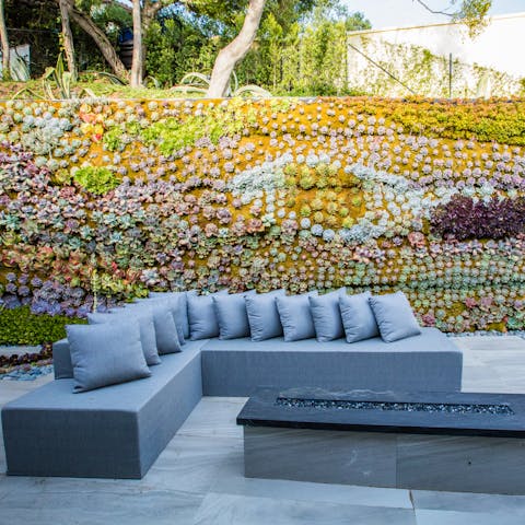 Pop open a bottle of bubbles as you hang out by the fire pit