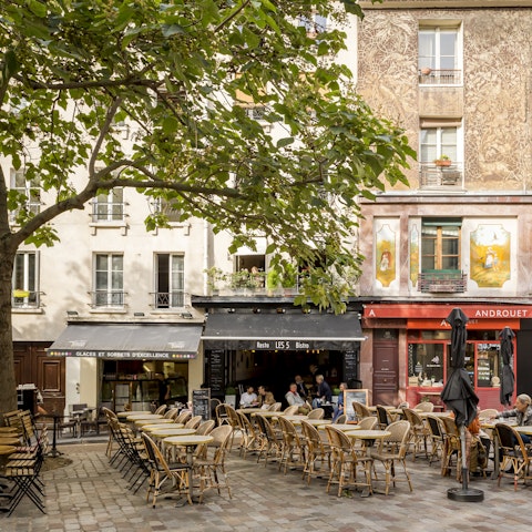 Stay in the Latin Quarter, full of restaurants and cafes