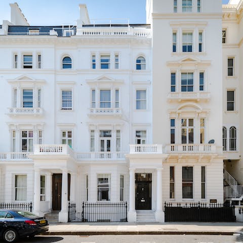 Treat yourself to a stay in a pretty Victorian townhouse in South Kensington