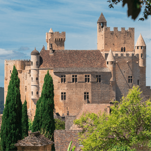 Visit the nearby Château de Beynac – a medieval stronghold of Richard the Lionheart