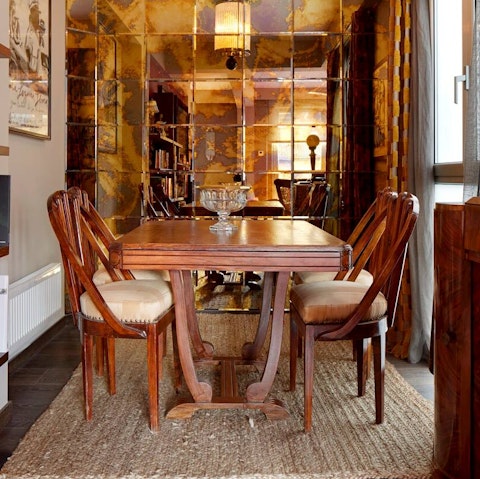 Settle into the intimate dining area for romantic dinners