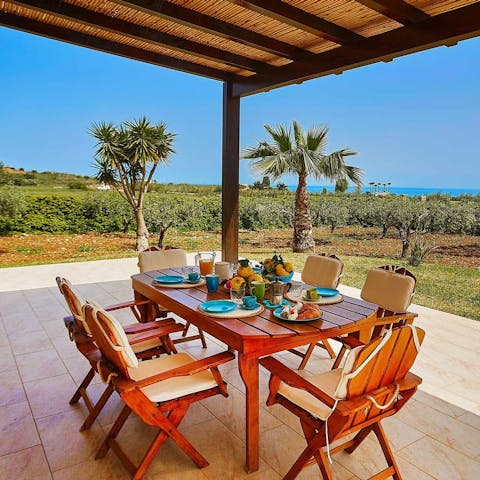 Serve up alfresco lunches under the shade of the veranda