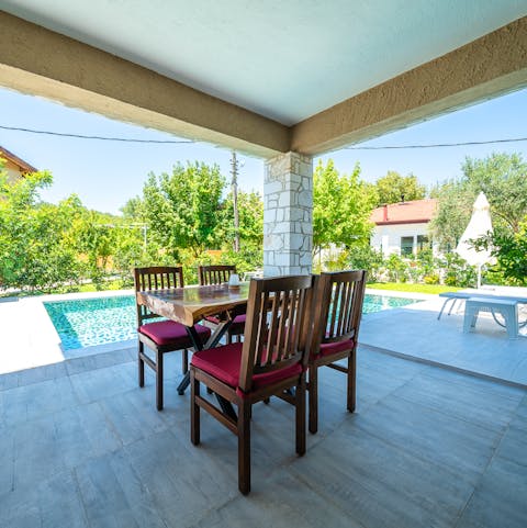 Enjoy alfresco meals under the shaded terrace