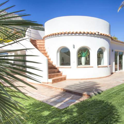 Head up to the roof terrace to catch the last rays of the afternoon