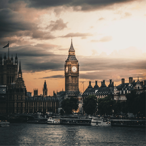 Walk for five minutes to reach the banks of the Thames, where you can walk north a bit longer to reach the Houses of Parliament