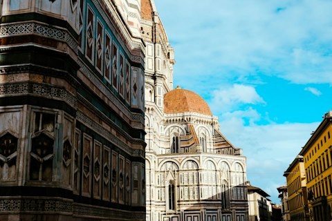 Marvel at the iconic Duomo di Firenze, just a ten-minute walk away