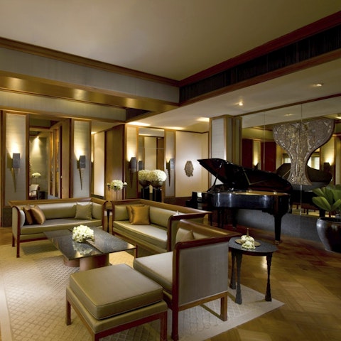 Sit back and sip a cocktail in the elegant hotel bar