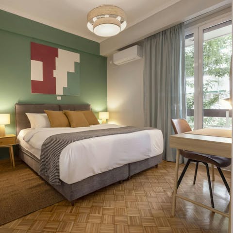 Work from the bedroom’s desk when you’re not sightseeing