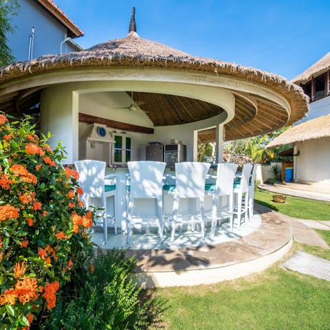 Make cocktail hour a nightly ritual at the outdoor bar