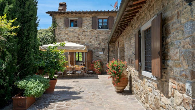 Vineyards & Stone