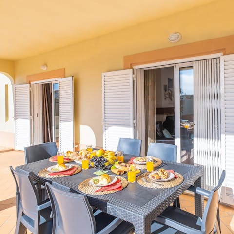 Start your days with Pastel de Natas at the alfresco dining area