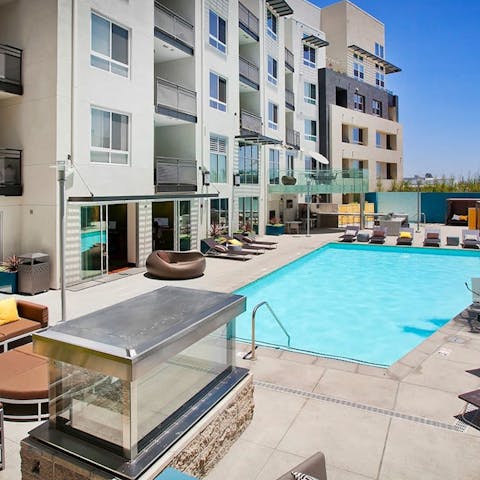 Soak up the LA sunshine from the communal poolside