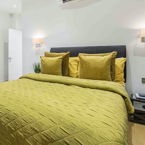 Have a good night's sleep in the plush bedrooms