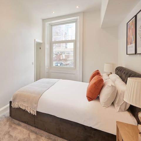 Wake up in the comfortable bedroom feeling rested and ready for another day of fun by the sea