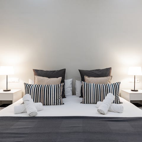 Wake up in the comfortable bedroom feeling rested and ready for another day of Madrid sightseeing