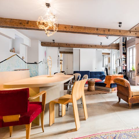 Gather together around the beautiful dining table for a sophisticated soirée