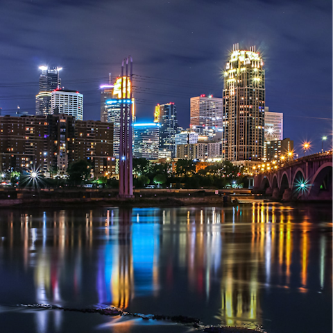 Walk to Downtown Minneapolis in ten minutes