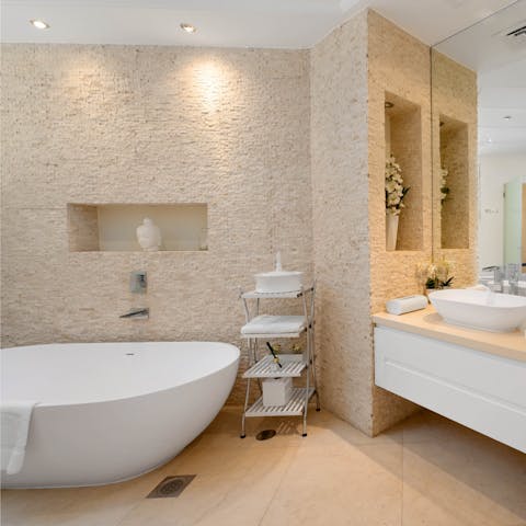 End the day with a long soak in the en-suite bath