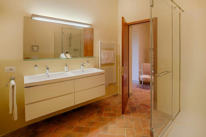 Bathroom photo