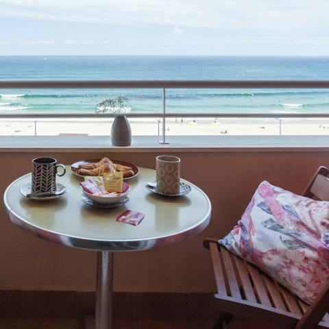 Listen to the sound of the waves from the balcony