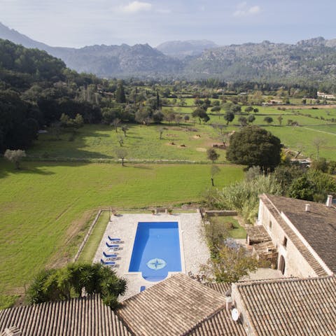 Stay in the heart of the tranquil Son March valley