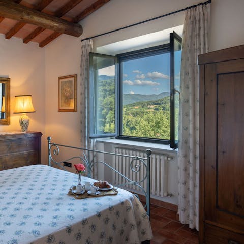 Wake up to stunning country views