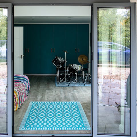 Show off your talent for rhythm on the drum kit