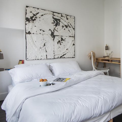 the master bedroom rustic-style artwork