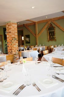 Dine at Cherwell Boathouse