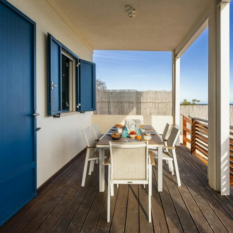 Light the barbecue and savour magical evenings on the terrace