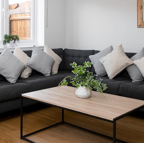 Gather on the corner sofa for an aperitif and games night