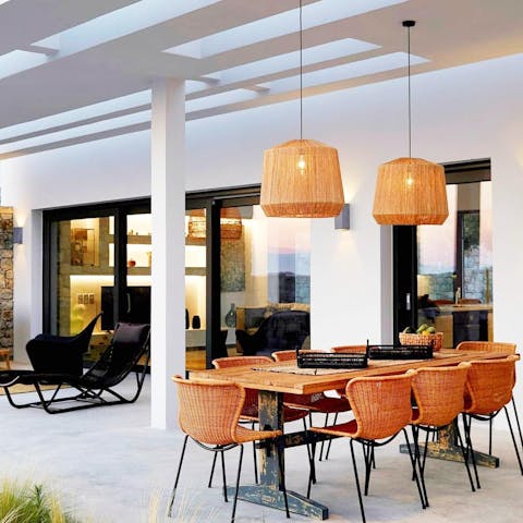 Hire a private chef to wow your guests with an alfresco feast